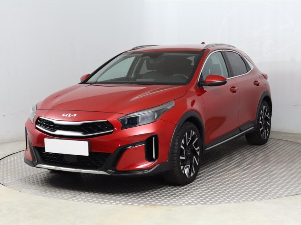 2025 Kia XCEED - 4