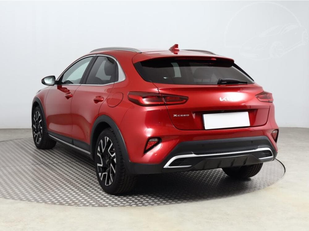 2025 Kia XCEED - 10