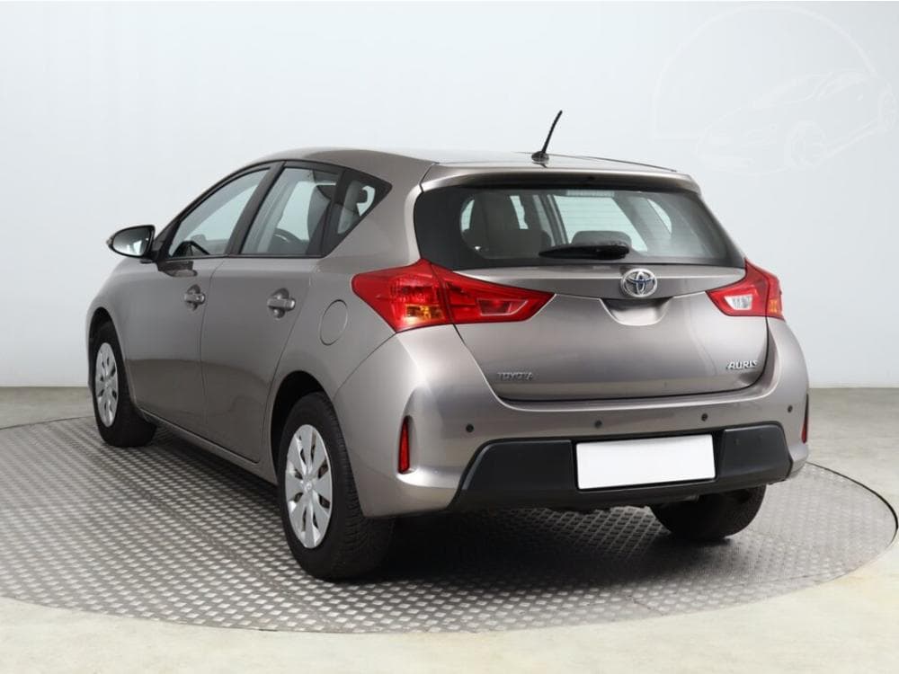 2013 Toyota AURIS - 7