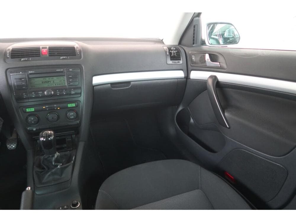 2009 Škoda OCTAVIA - 8