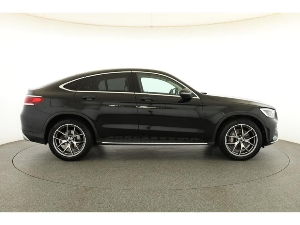 2021 Mercedes-Benz GLC - 11