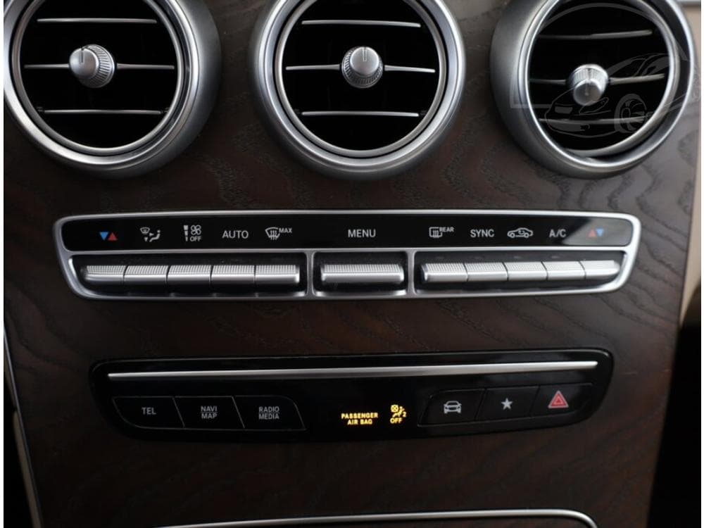 2021 Mercedes-Benz GLC - 23