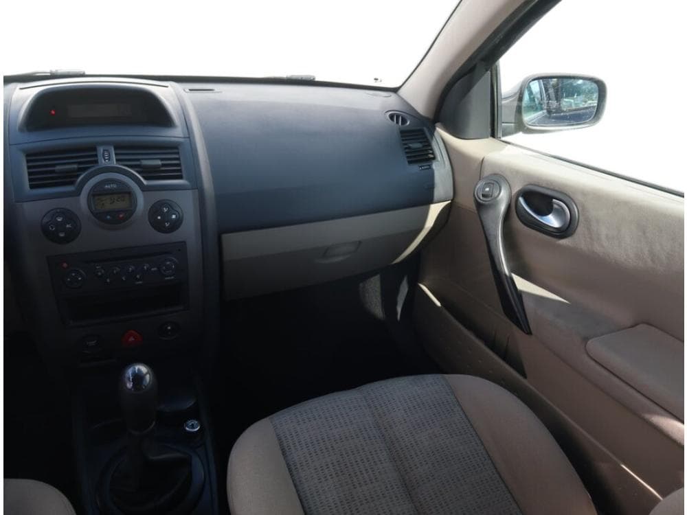 2007 Renault MEGANE - 8