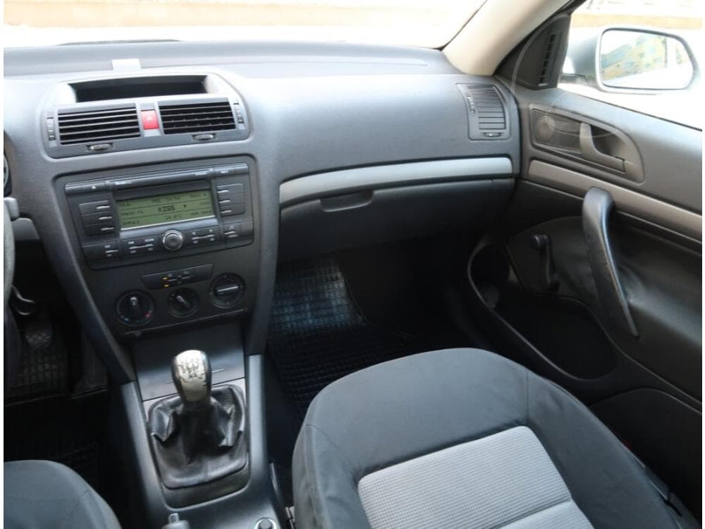 2004 Škoda OCTAVIA - 8