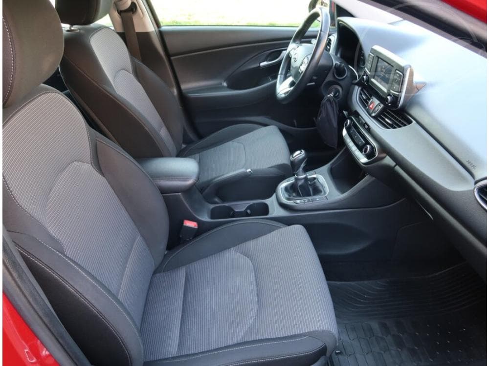 2017 Hyundai i30 - 17