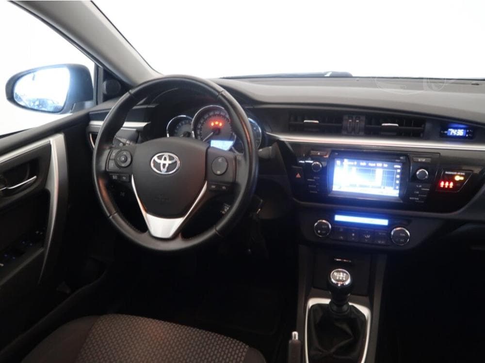 2015 Toyota COROLLA - 25