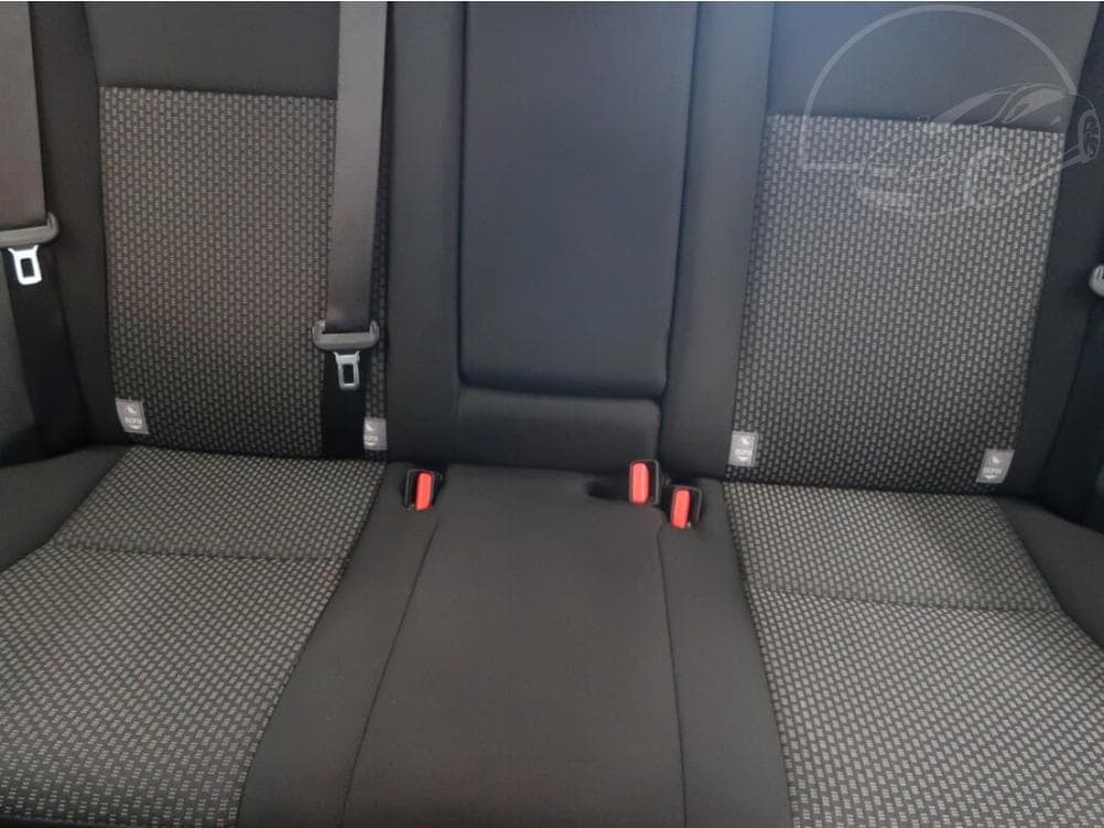 2015 Toyota COROLLA - 37