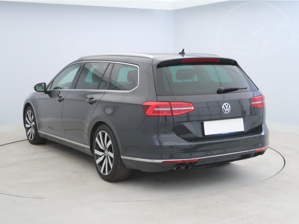 2015 Volkswagen PASSAT - 10