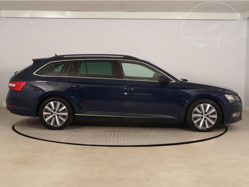 2017 Škoda SUPERB - 6