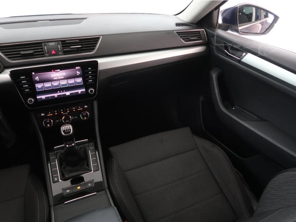 2017 Škoda SUPERB - 8