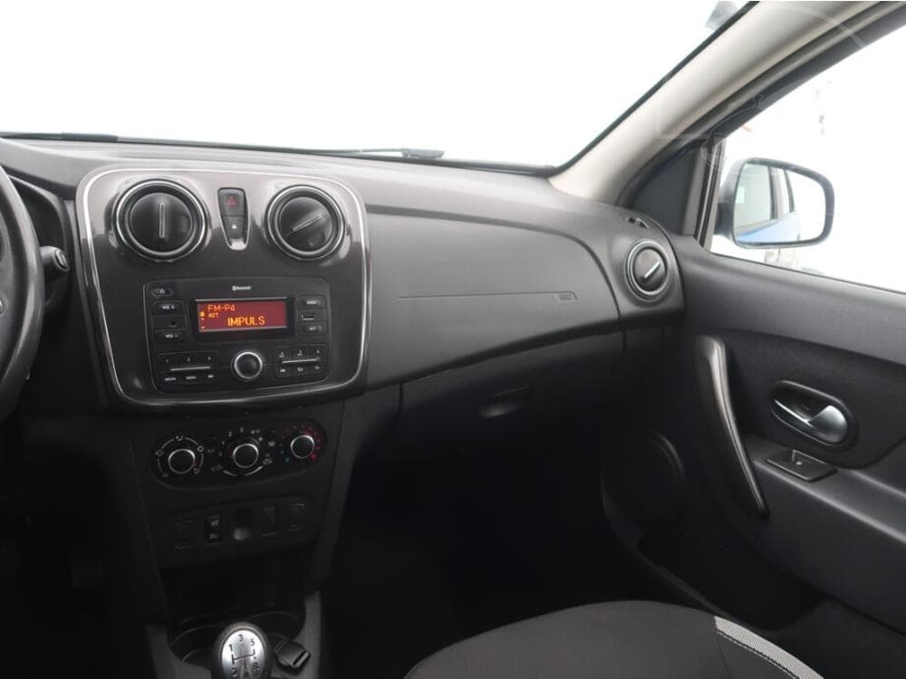 2020 Dacia LOGAN - 15