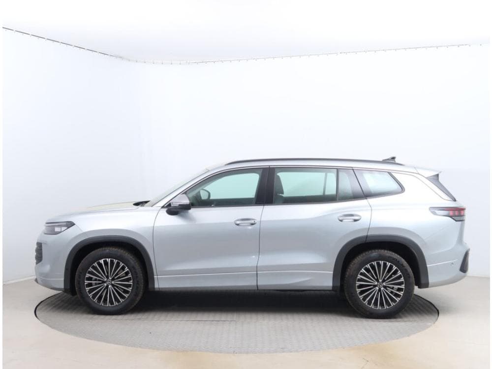 2025 Volkswagen TAYRON - 5