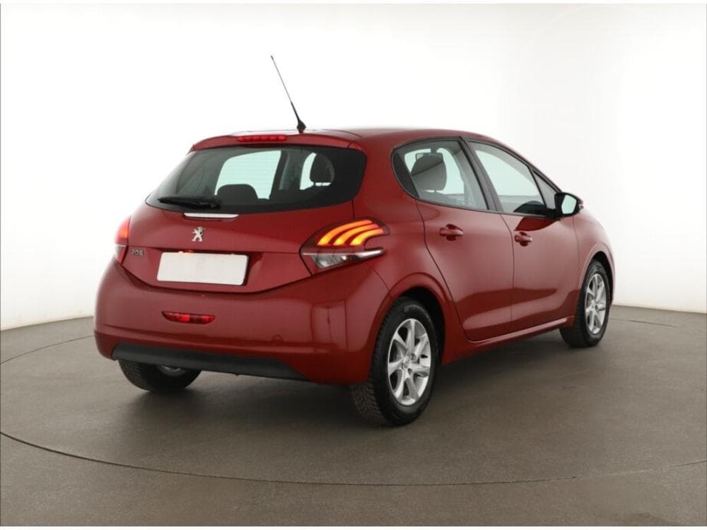 2018 Peugeot 208 - 5