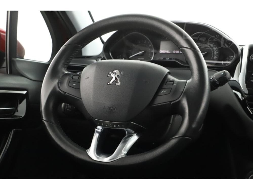 2018 Peugeot 208 - 8