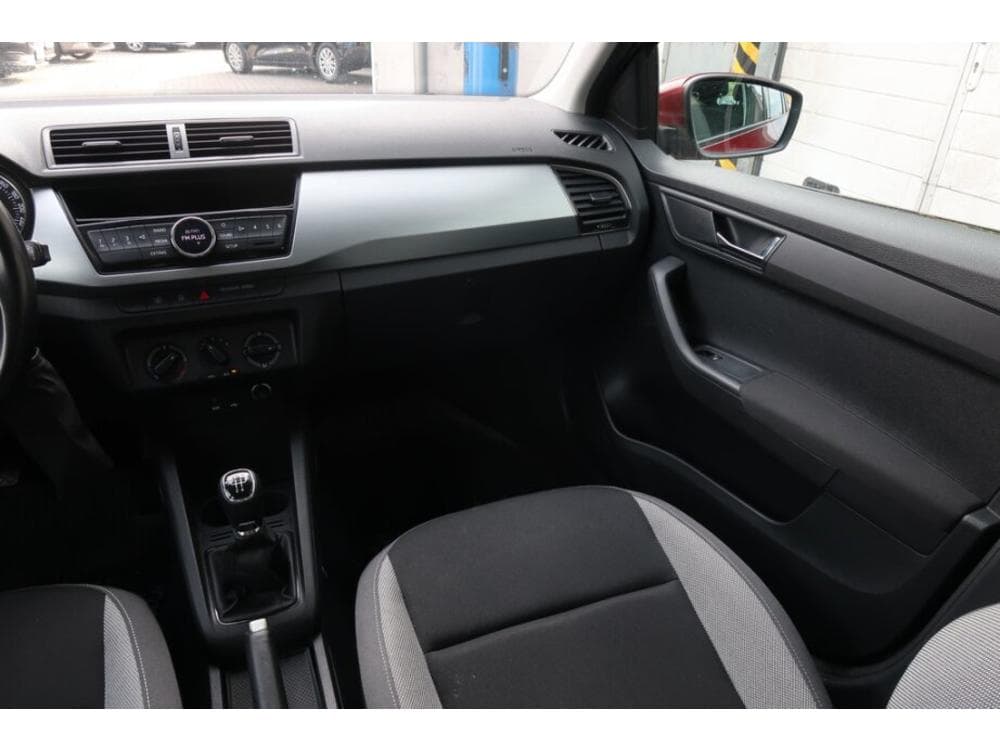 2016 Škoda FABIA - 22