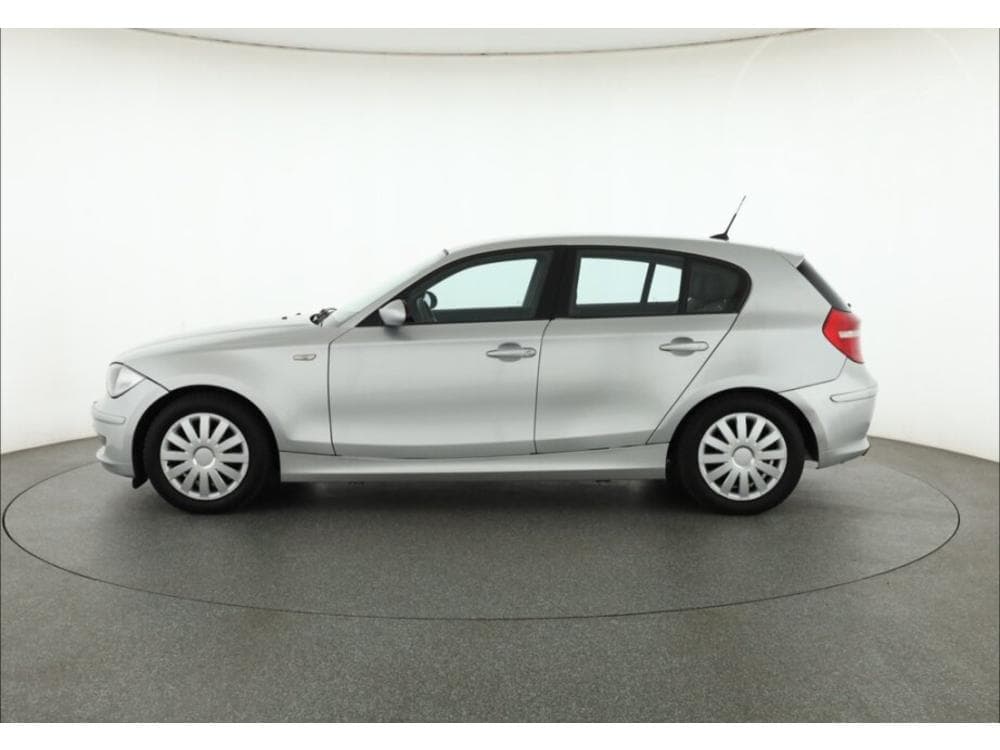 2009 BMW 1-SERIES - 3