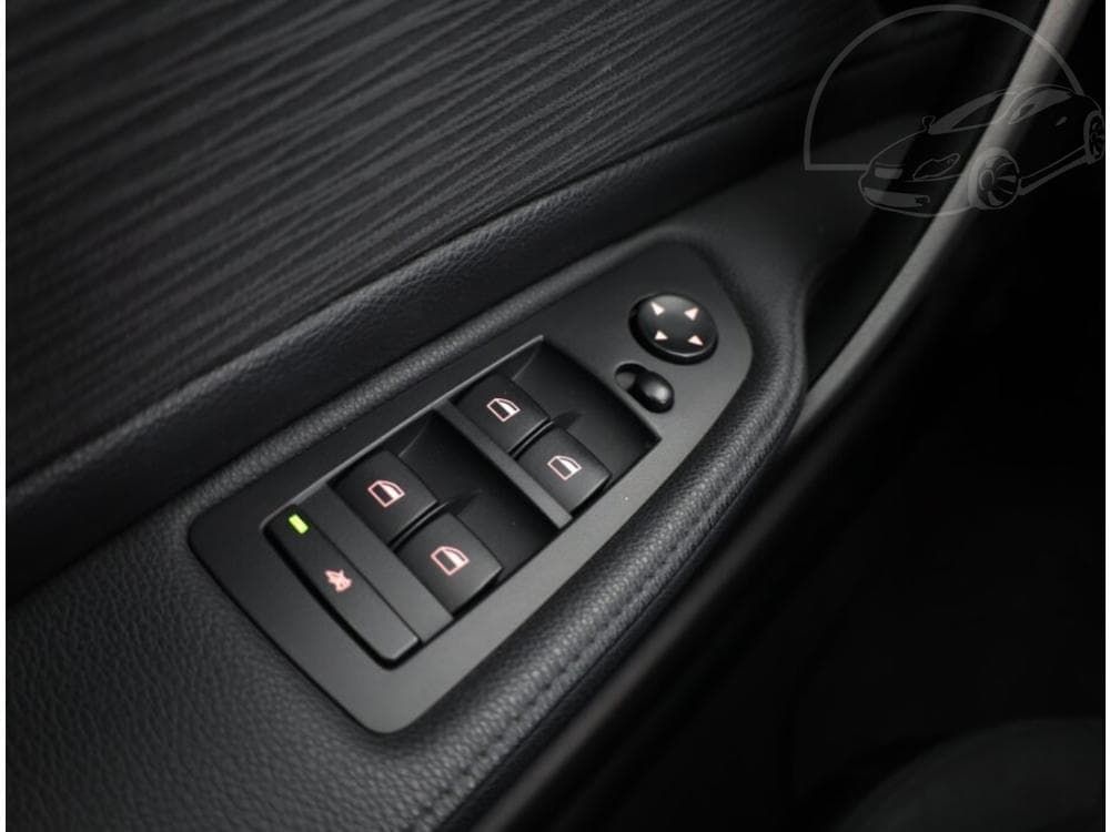 2009 BMW 1-SERIES - 12