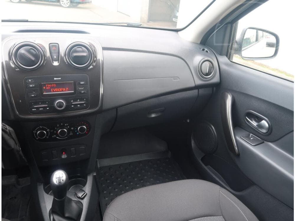 2019 Dacia SANDERO - 15