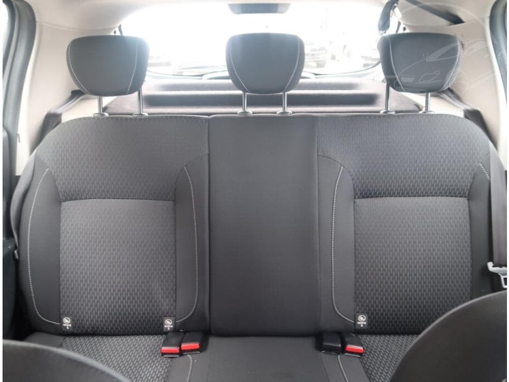 2019 Dacia SANDERO - 19
