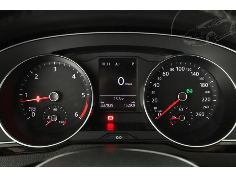 2018 Volkswagen PASSAT - 15