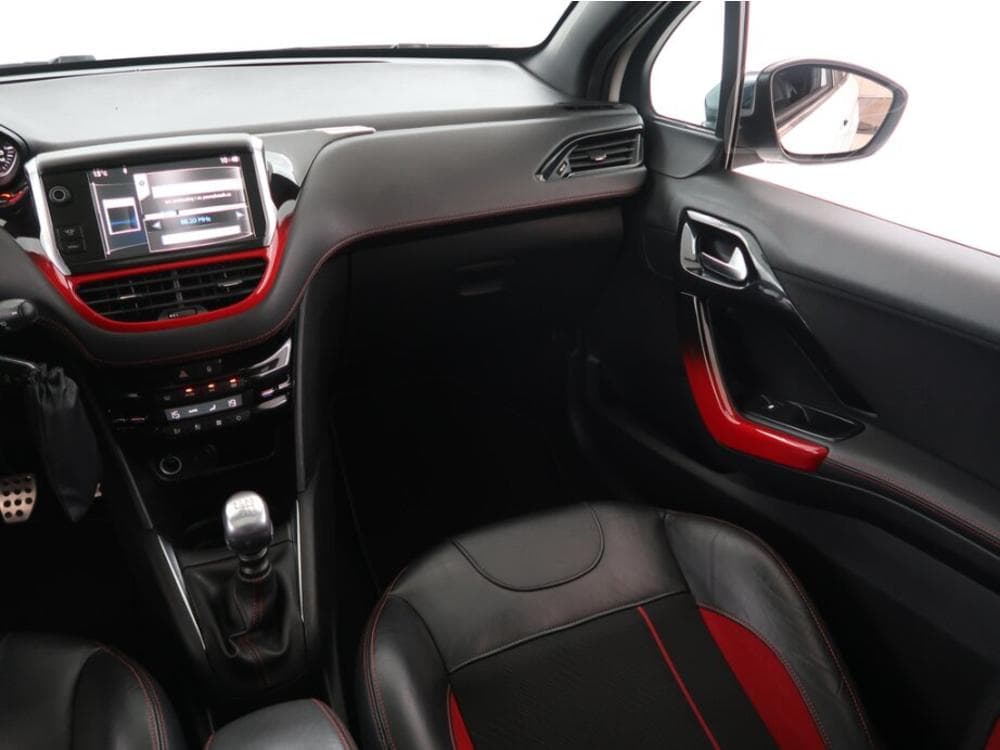 2014 Peugeot 208 - 8