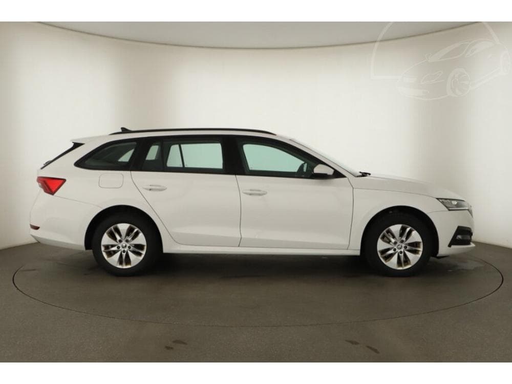 2022 Škoda OCTAVIA - 11