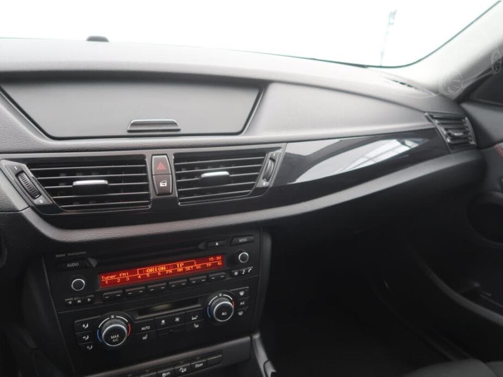2013 BMW X1 - 12