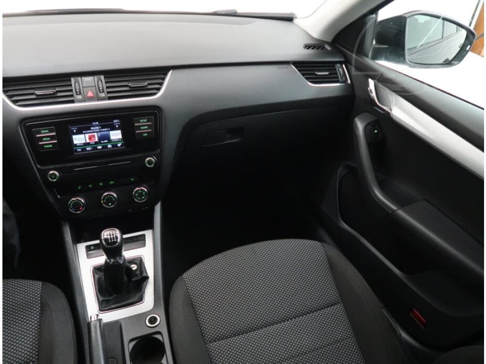 2016 Škoda OCTAVIA - 15