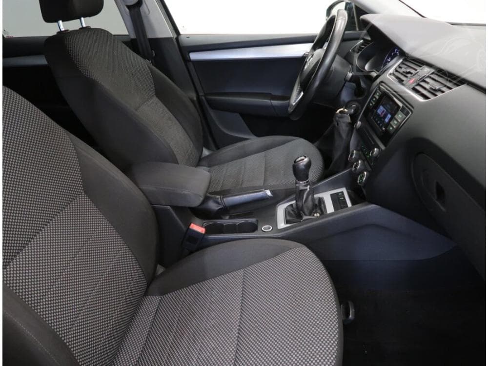 2016 Škoda OCTAVIA - 17