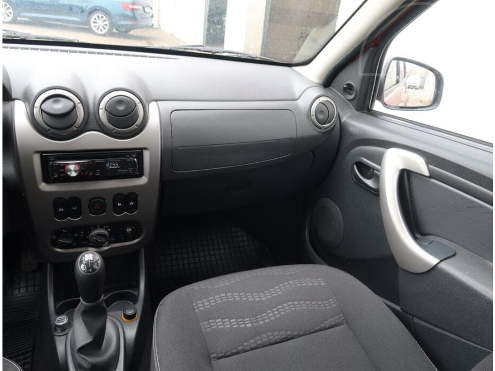 2010 Dacia SANDERO - 8