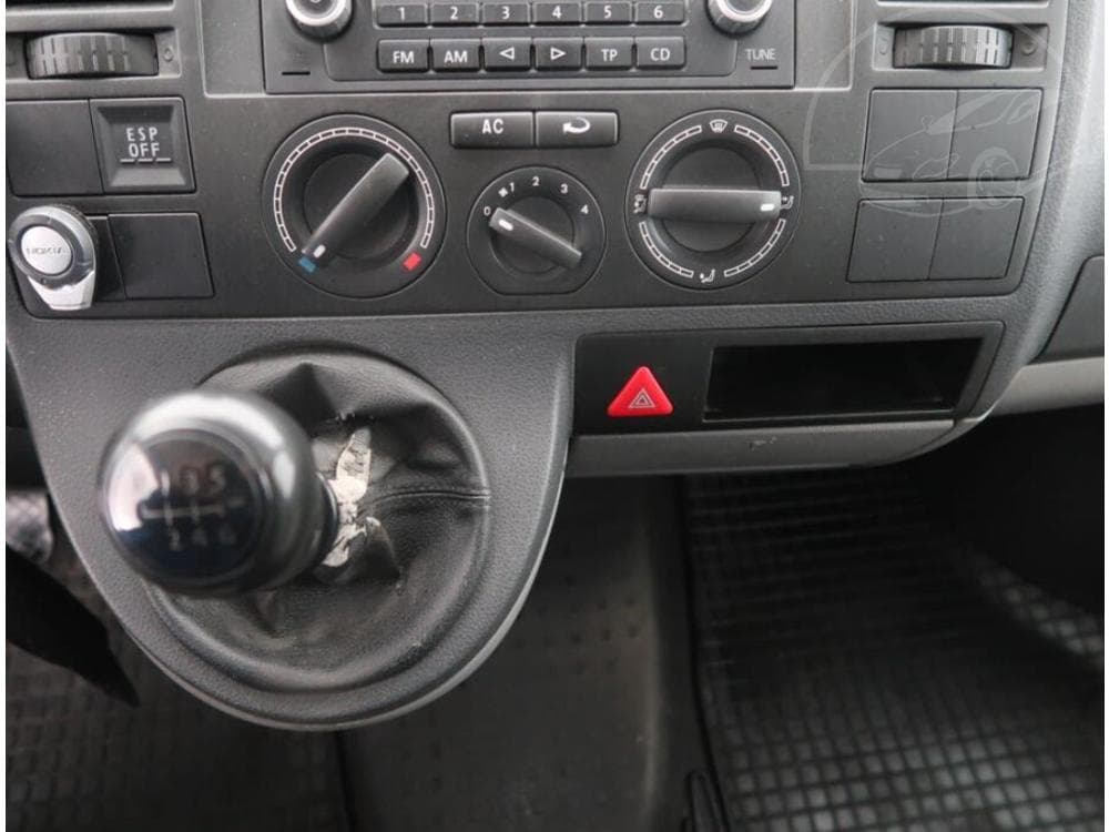 2006 Volkswagen TRANSPORTER - 12