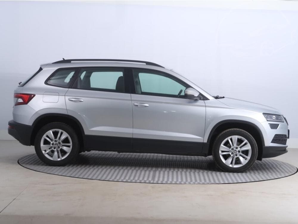 2020 Škoda KAROQ - 11