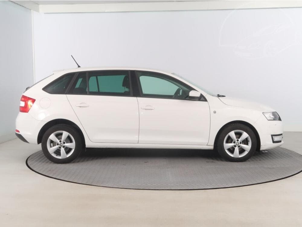 2014 Škoda RAPID - 6