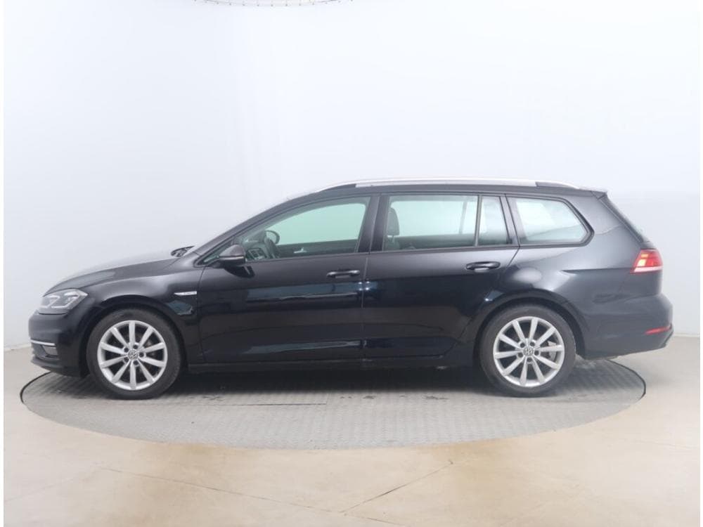 2019 Volkswagen GOLF - 9