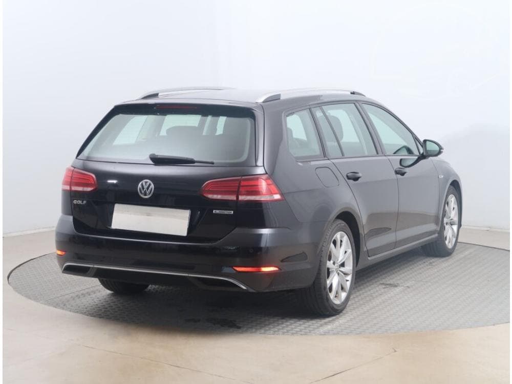 2019 Volkswagen GOLF - 17