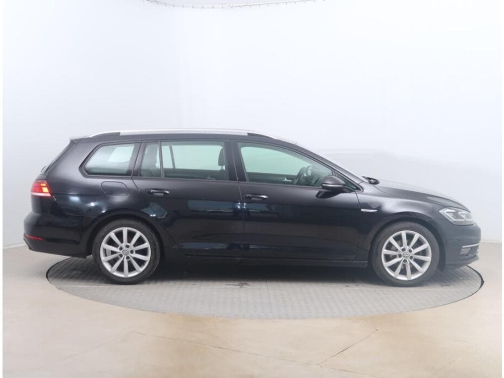 2019 Volkswagen GOLF - 21
