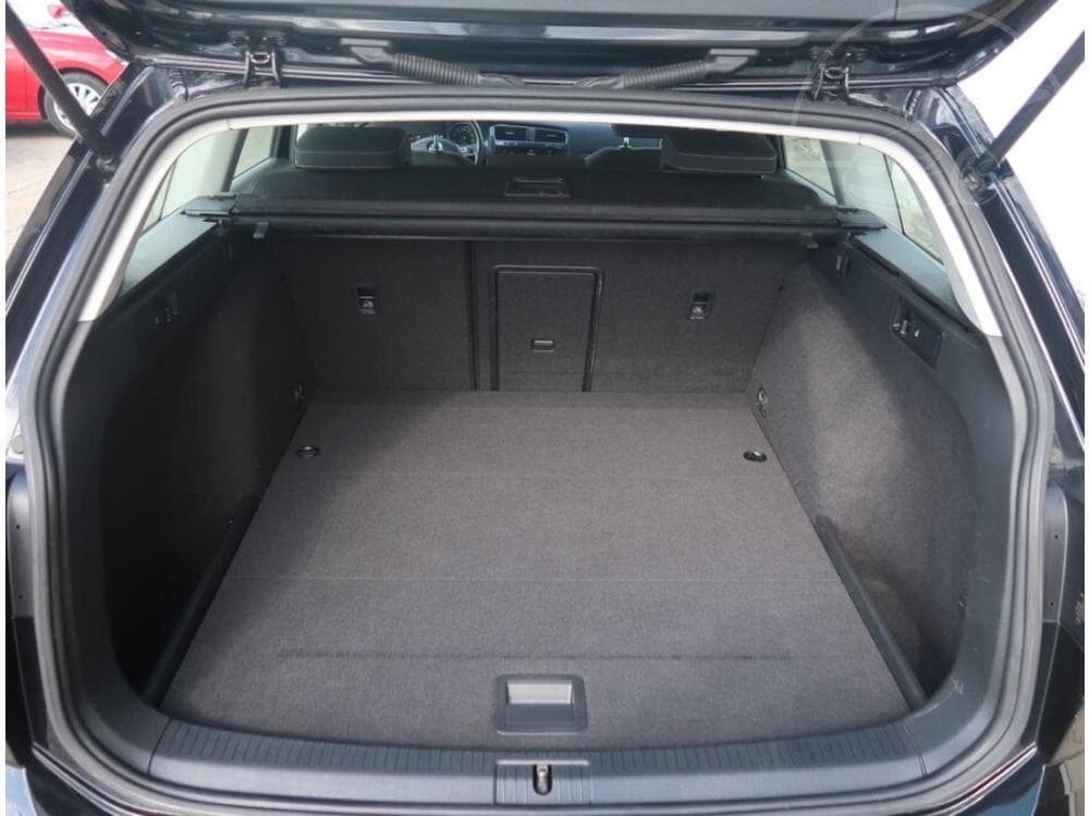 2019 Volkswagen GOLF - 49