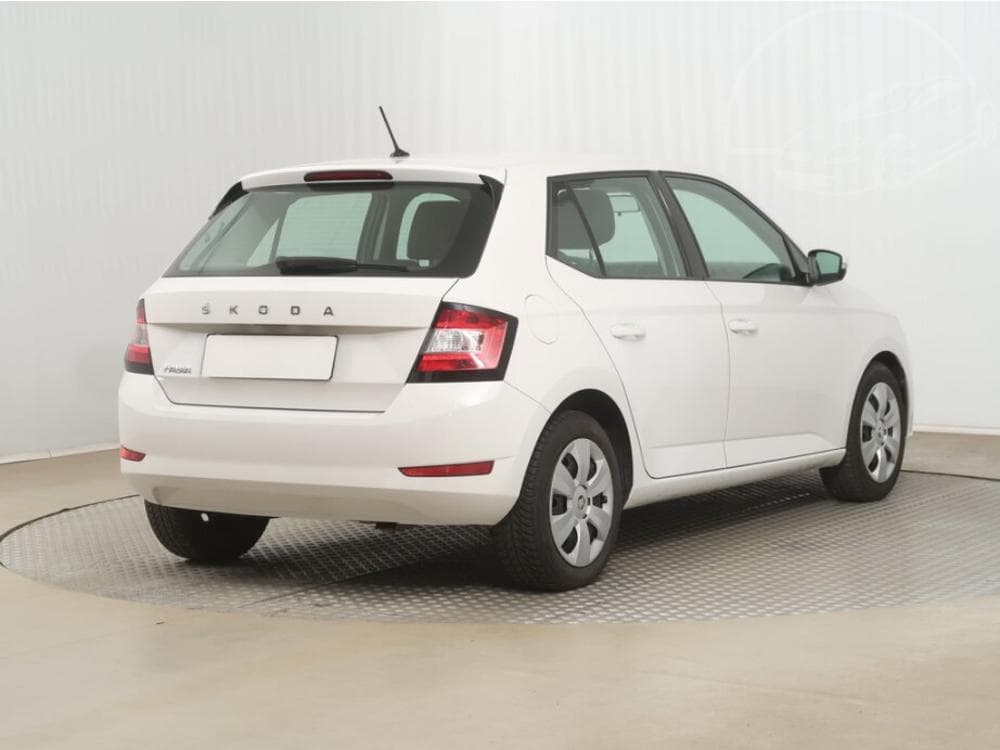 2021 Škoda FABIA - 9