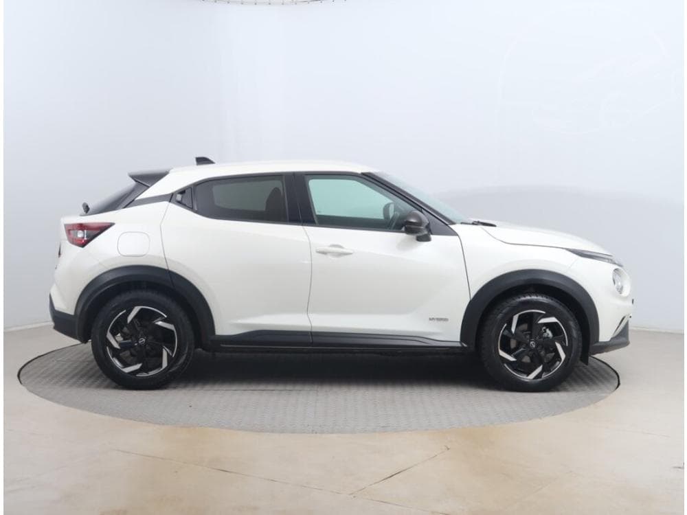 2023 Nissan JUKE - 16