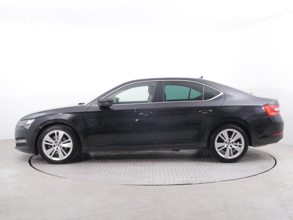2020 Škoda SUPERB - 7