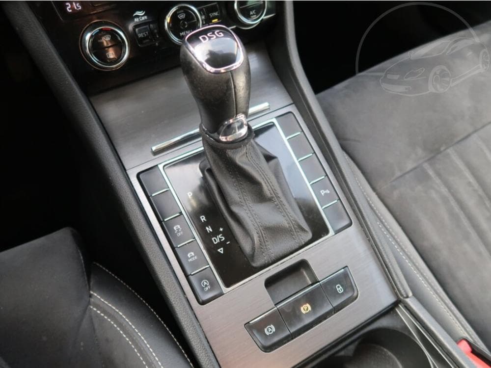2020 Škoda SUPERB - 37