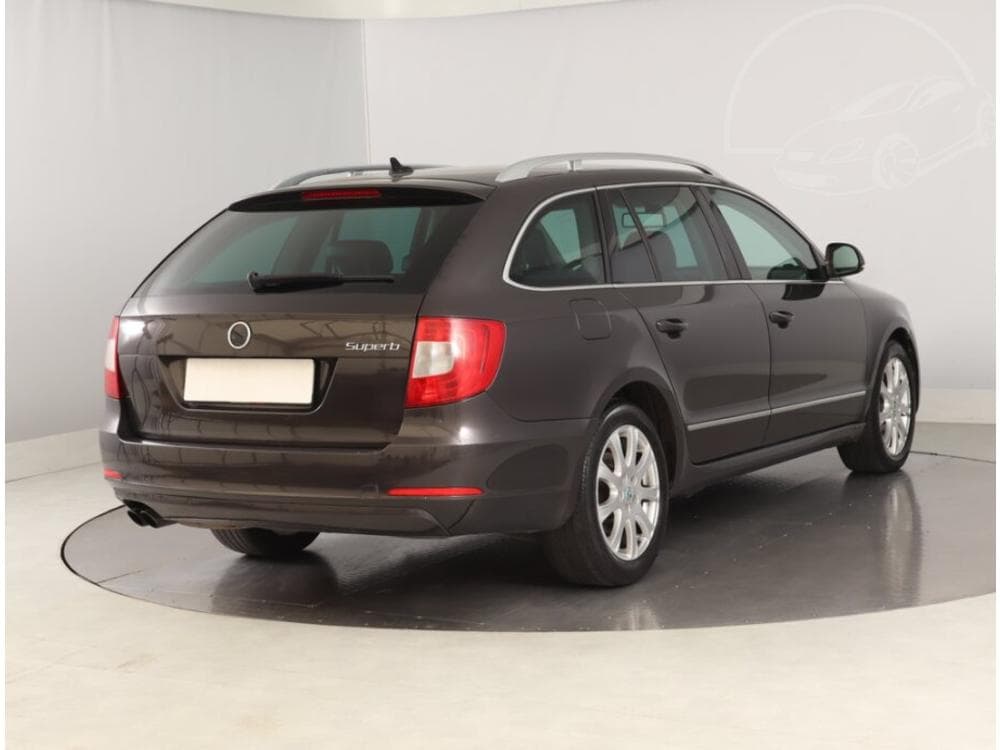2010 Škoda SUPERB - 5