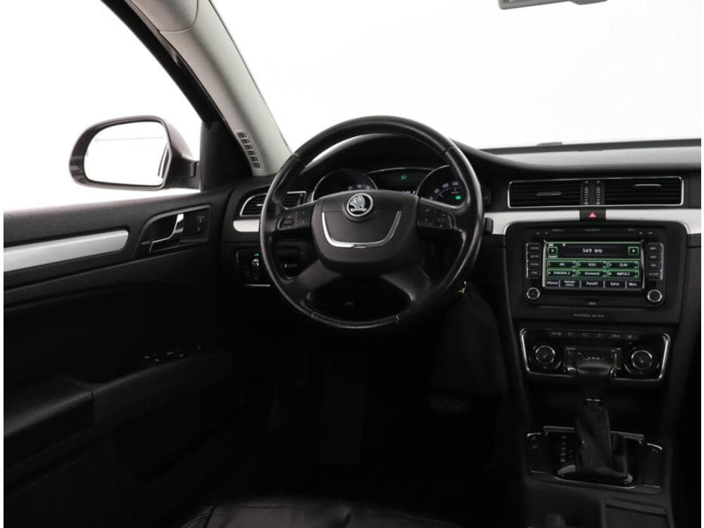 2010 Škoda SUPERB - 7
