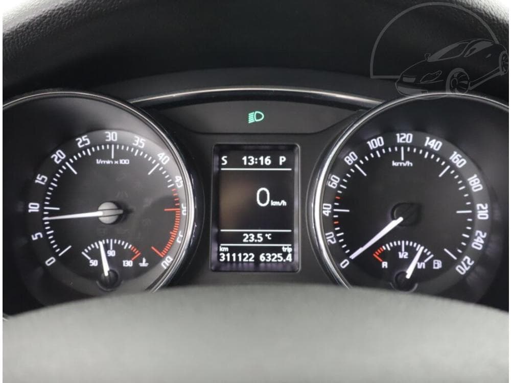 2010 Škoda SUPERB - 11