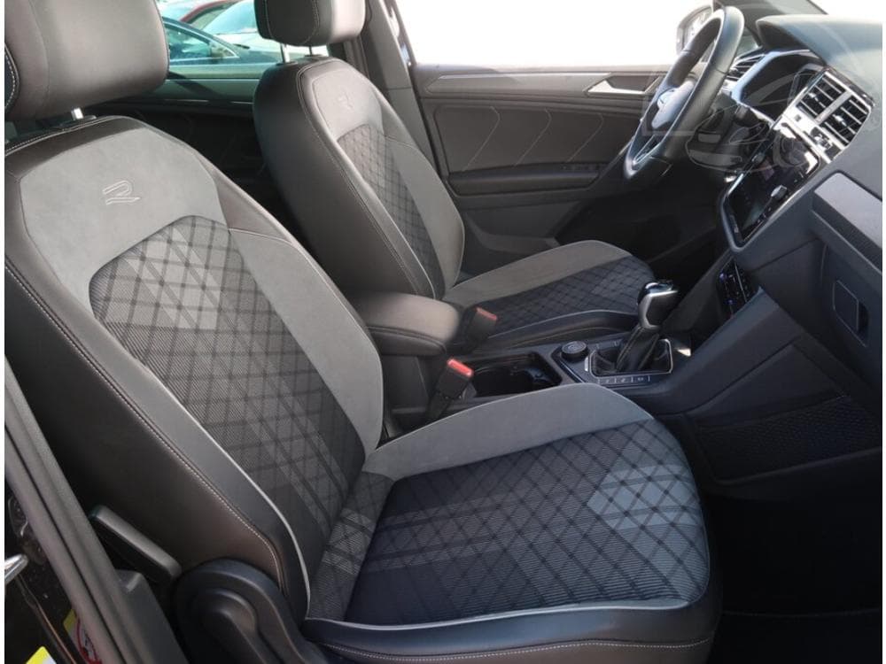 2022 Volkswagen TIGUAN - 33