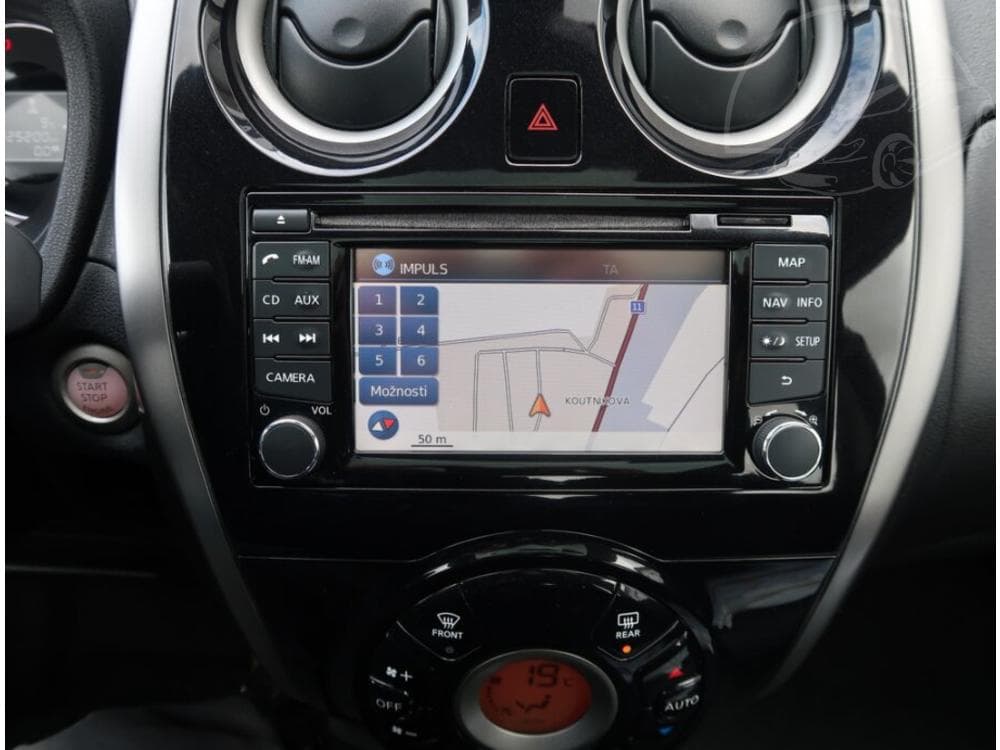 2014 Nissan NOTE - 25