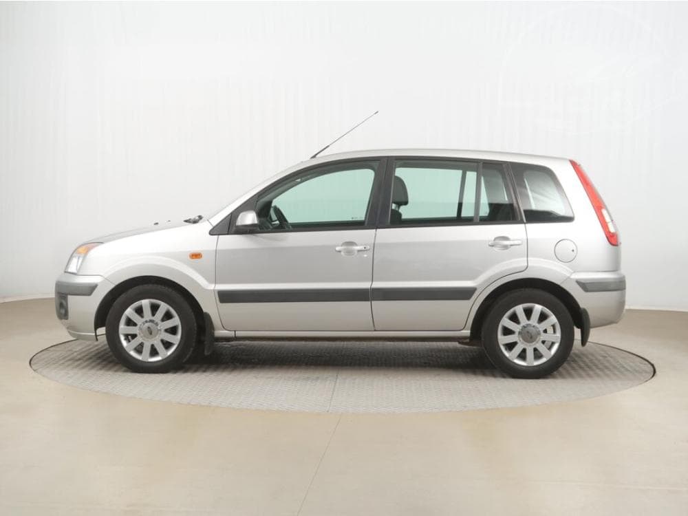 2005 Ford FUSION - 3