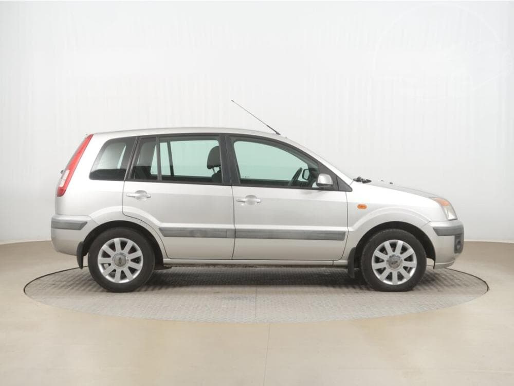 2005 Ford FUSION - 6