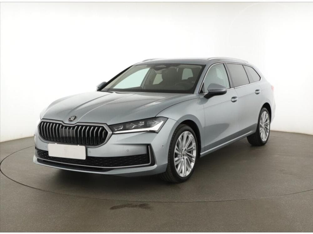 2025 Škoda SUPERB - 3