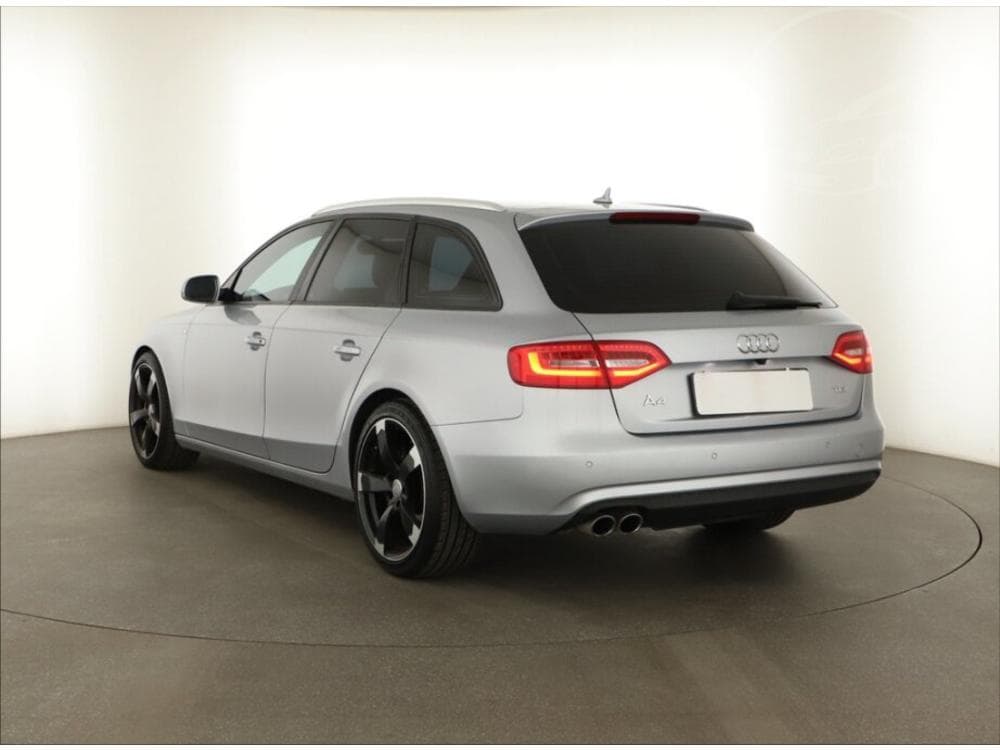 2015 Audi A4 - 13